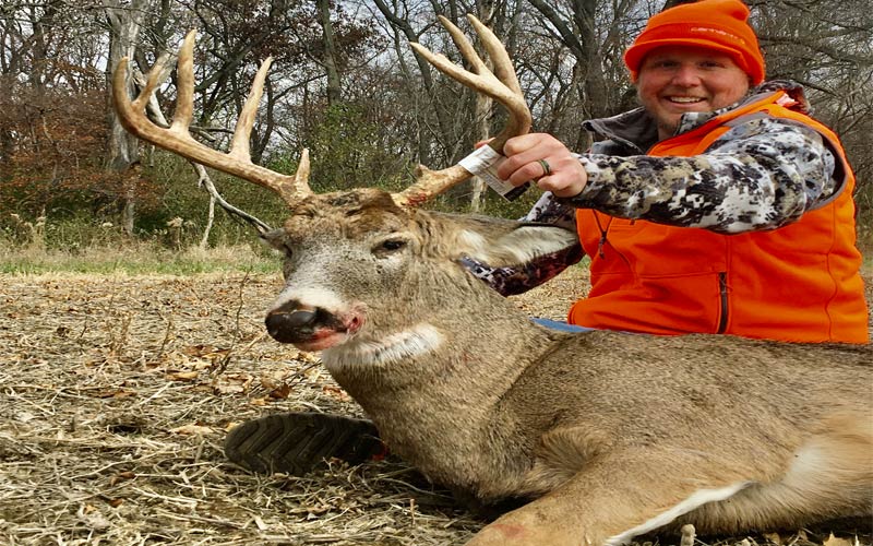 Illinois Hunting Photos | Illinois Trophy Buck Photos | Illinois Monster  Buck Photos