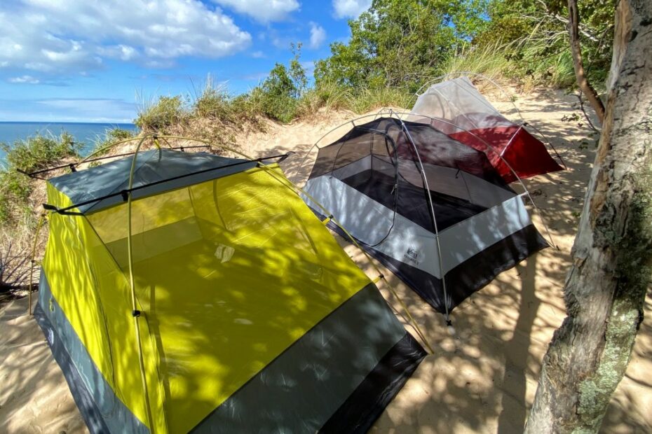 The 4 Best Budget Backpacking Tents Of 2023 | Tested By Gearlab