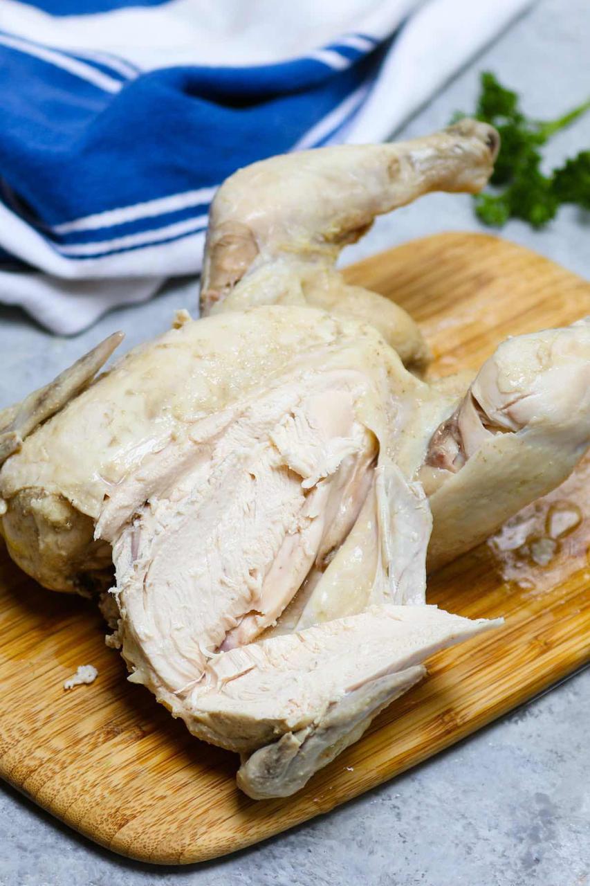 How Long To Boil Chicken (Incl. Whole Chicken, Breasts & More) - Tipbuzz