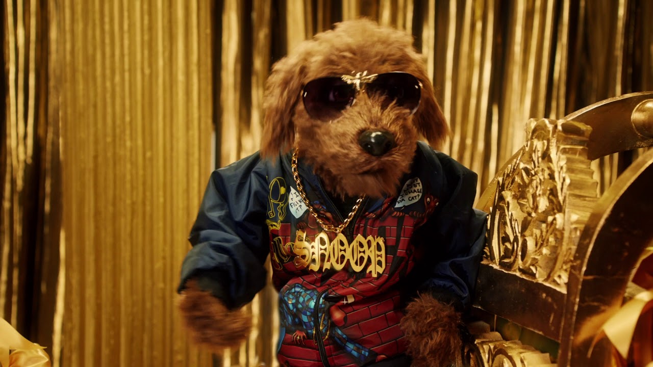 Snoop Dogg Takes Doggystyle To Dizzying New Heights In Just Eat'S Christmas  Ad